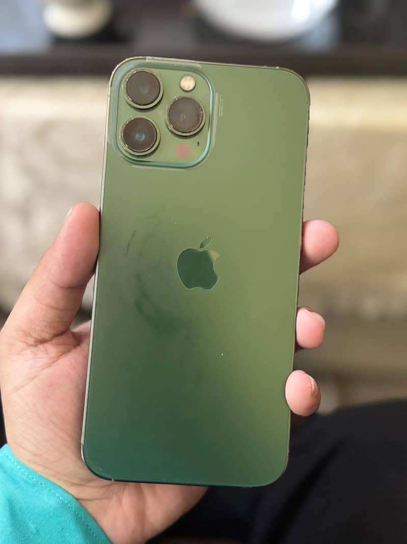 Apple iPhone 13 Pro Max 0