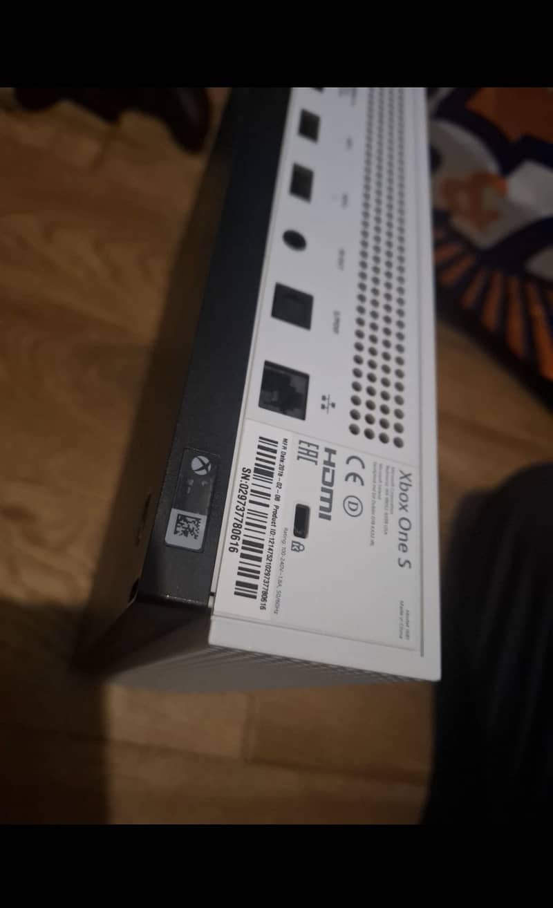 Xbox one s 4
