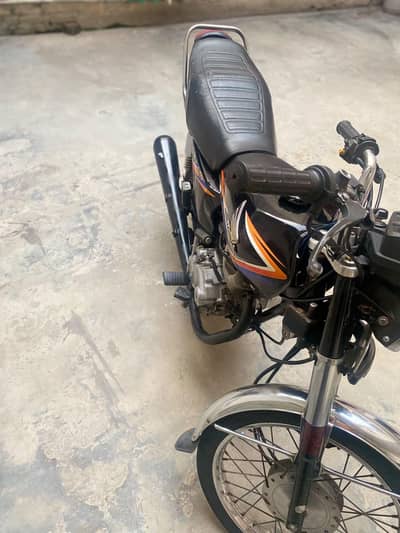 CG 125