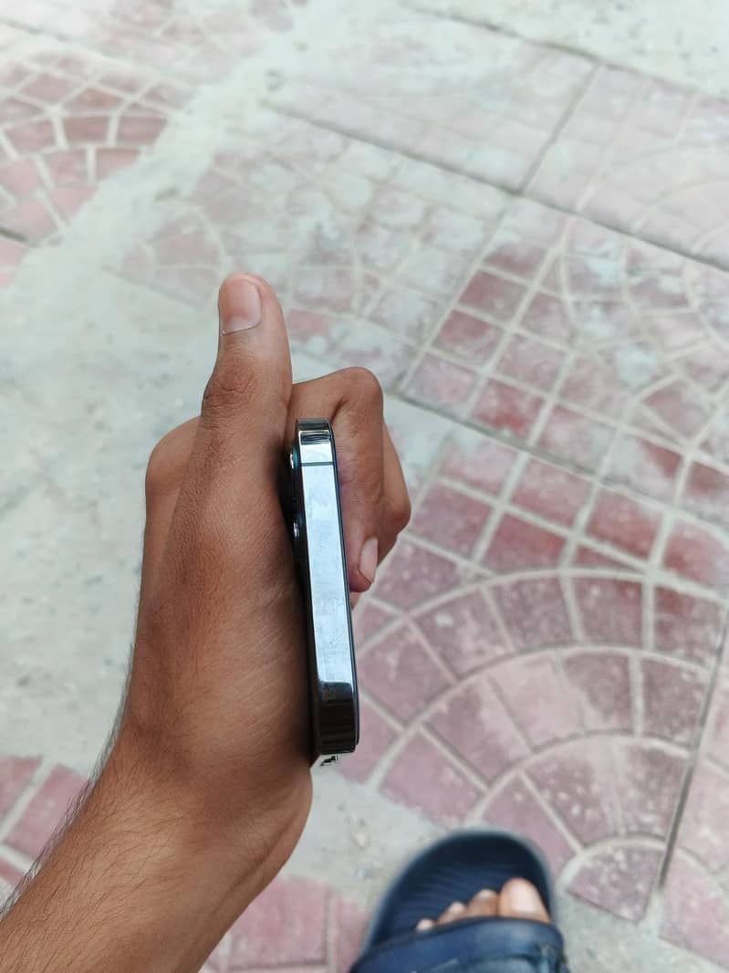 Apple iPhone 12 Pro 5
