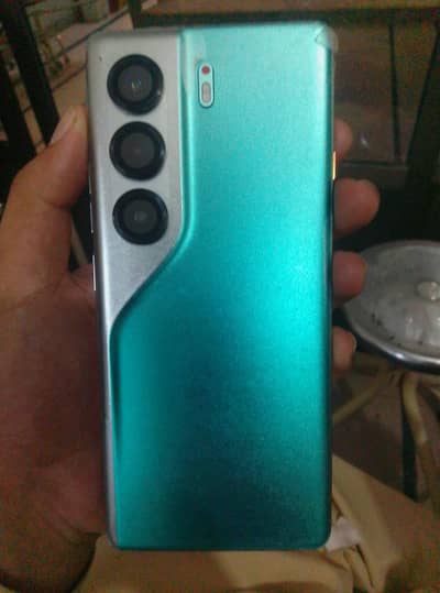 Tecno CAMON 40 Pro