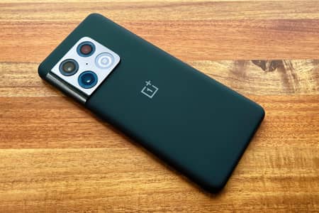 One Plus 10 Pro