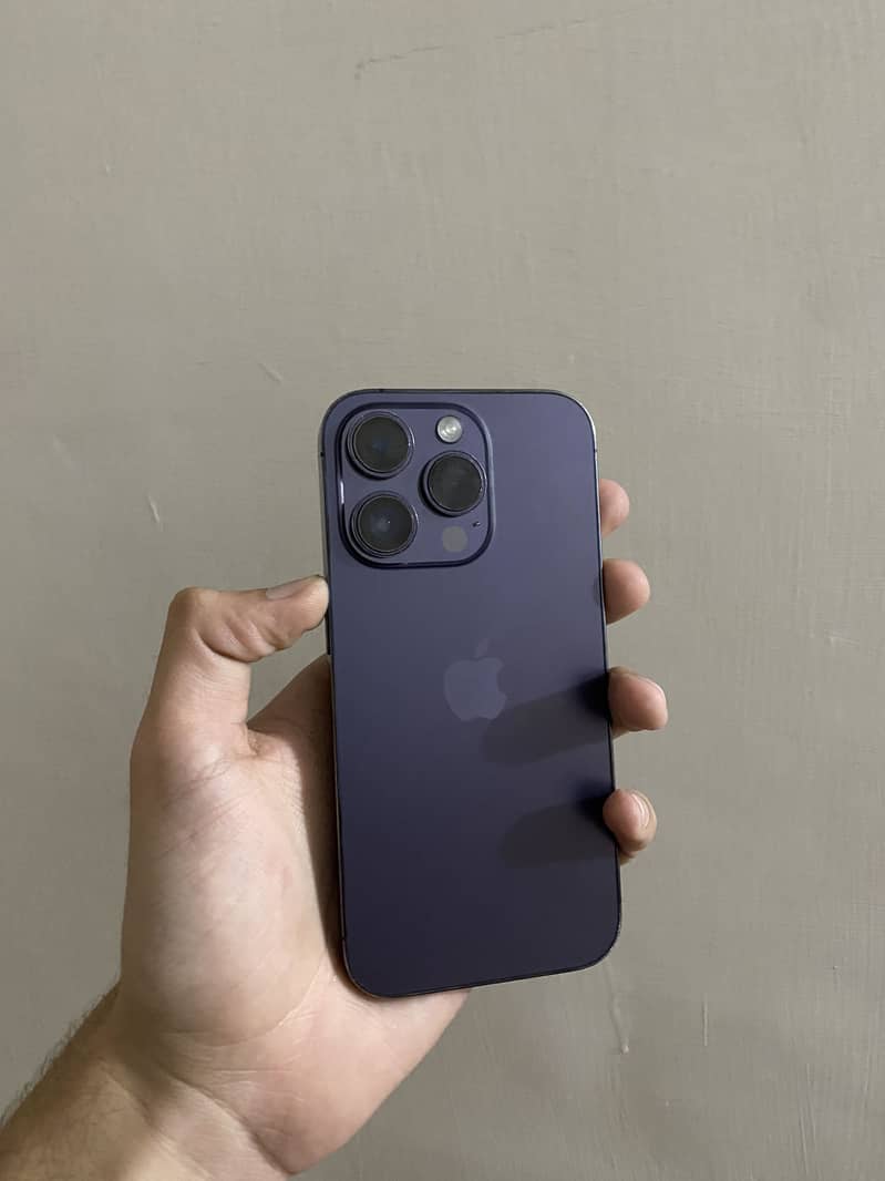 Apple iPhone 14 Pro 0