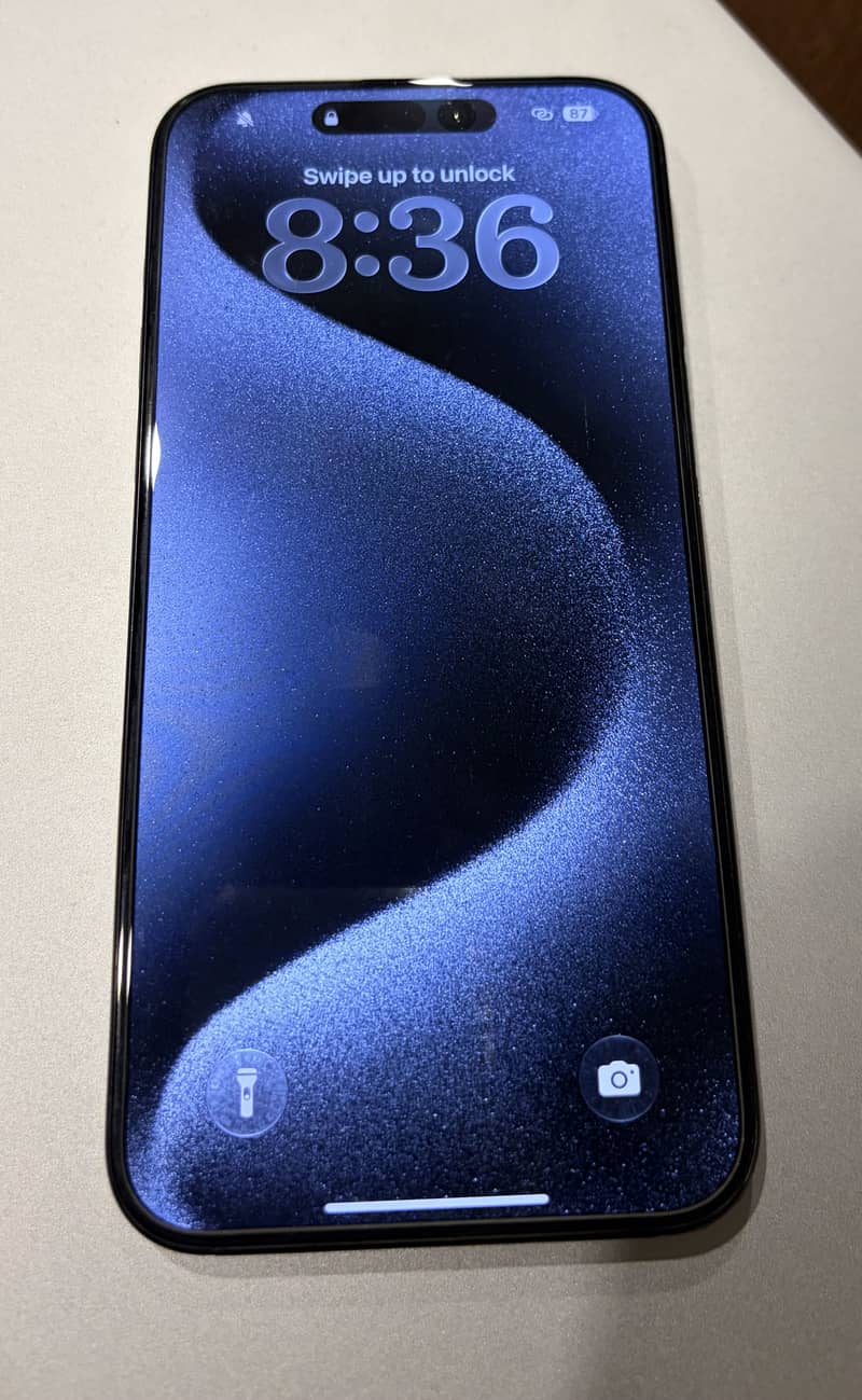 Apple iPhone 15 Pro Max 1