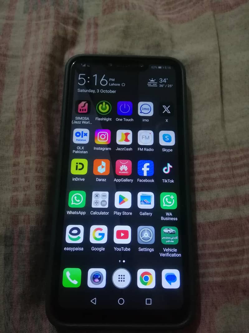 Huawei Nova 3i 0