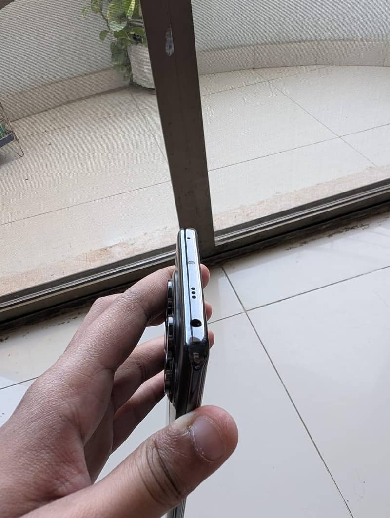 Xiaomi Redmi Note 14 Pro 2