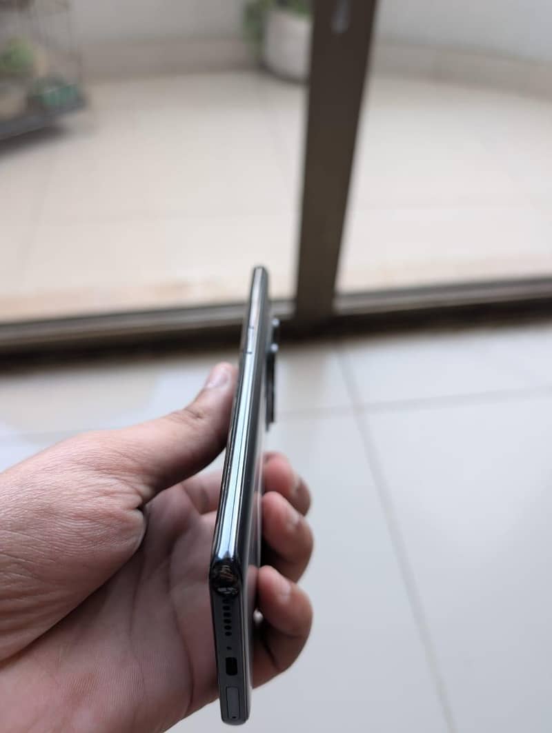 Xiaomi Redmi Note 14 Pro 3