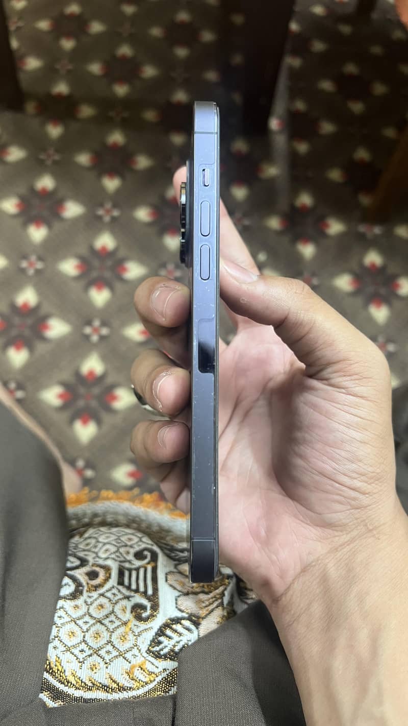 Apple iPhone 14 Pro Max 2