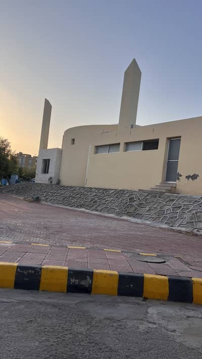 Hot of Citi housing plot most popular and most famous and beautiful location 1kanal plot available for sale