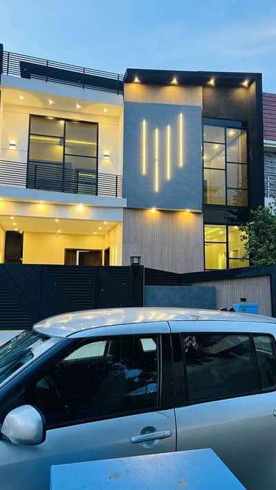 7 Marla Brand New Ultra Modern And Beautiful House Available At Citi Housing Hot Location In A Town