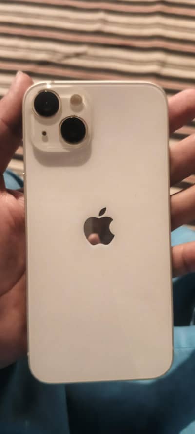 Apple iPhone 13