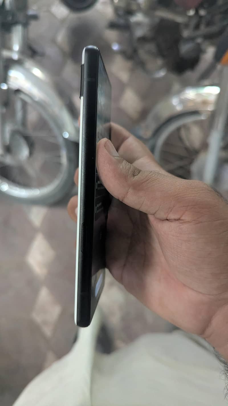Google Pixel 6a 1