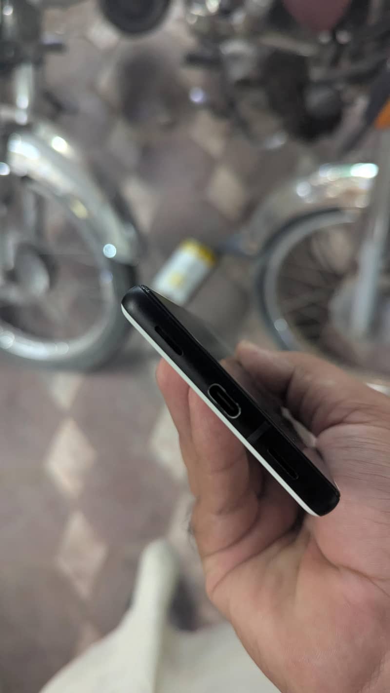Google Pixel 6a 3