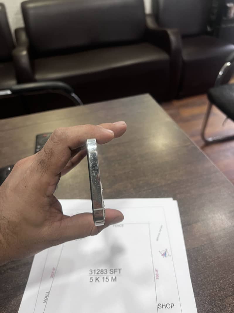 Apple iPhone 12 pro 2