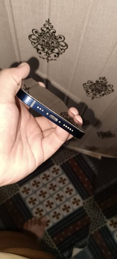iPhone 12 For Sale… Read Decsription