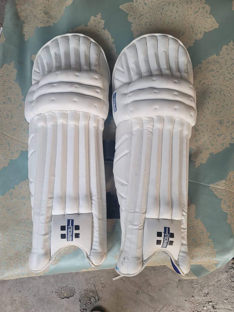 cricket pads 1