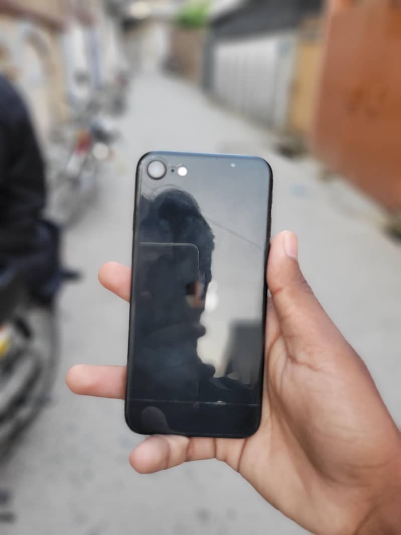 Apple iPhone SE 0