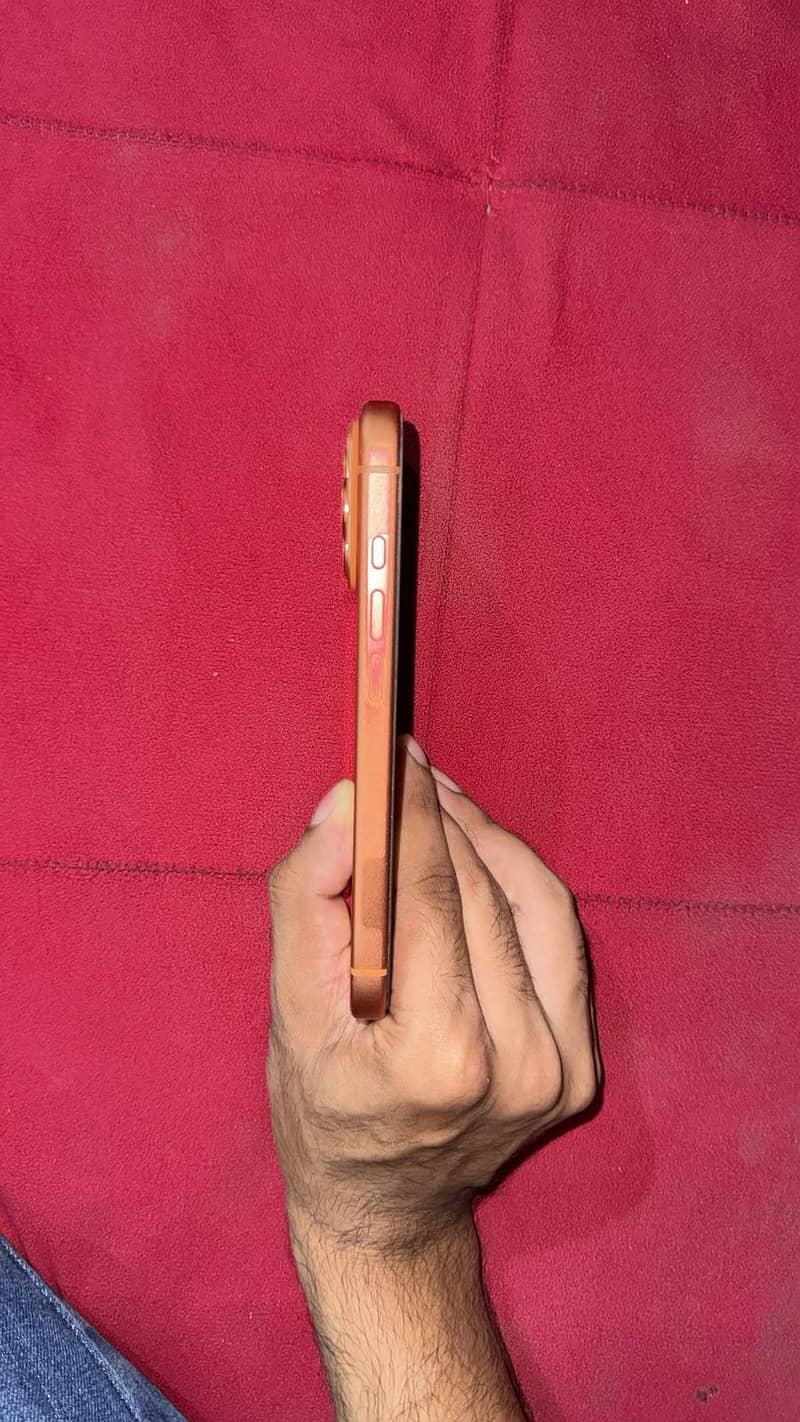 Apple iPhone 17 Pro 4
