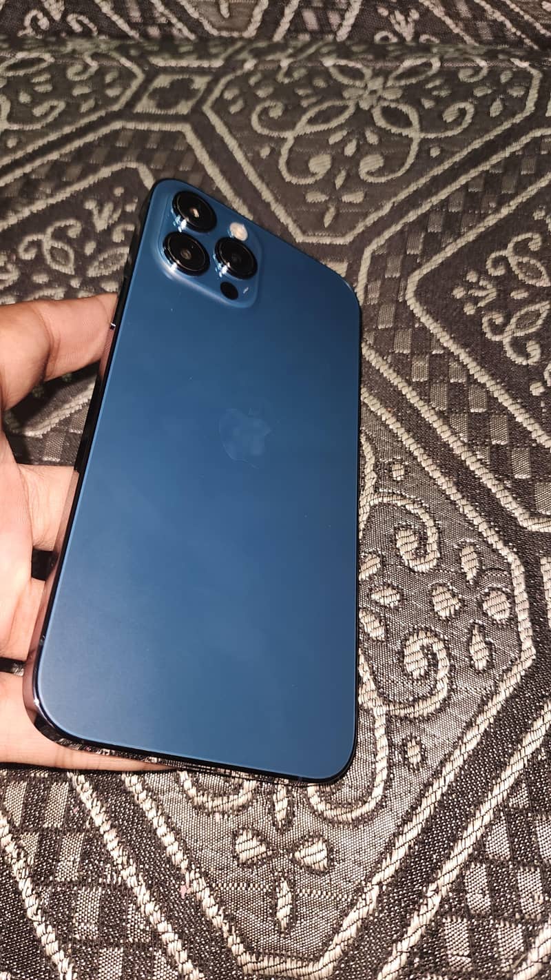 Apple iPhone 12 Pro Max 1