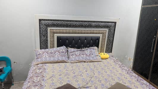 king size bed + Dressing table - wooden set Good Condition