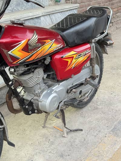 CG 125 (2021)