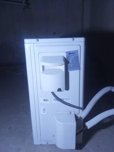 Orient T3 DC Inverter AC – Almost New, Only 3 Months Used