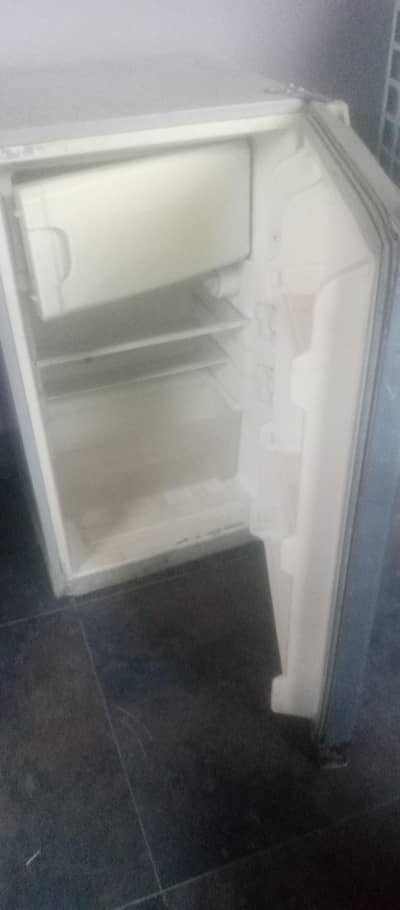 Kenwood Room fridge for sale