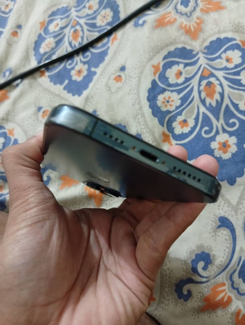 Apple iPhone 12 Pro Max 4