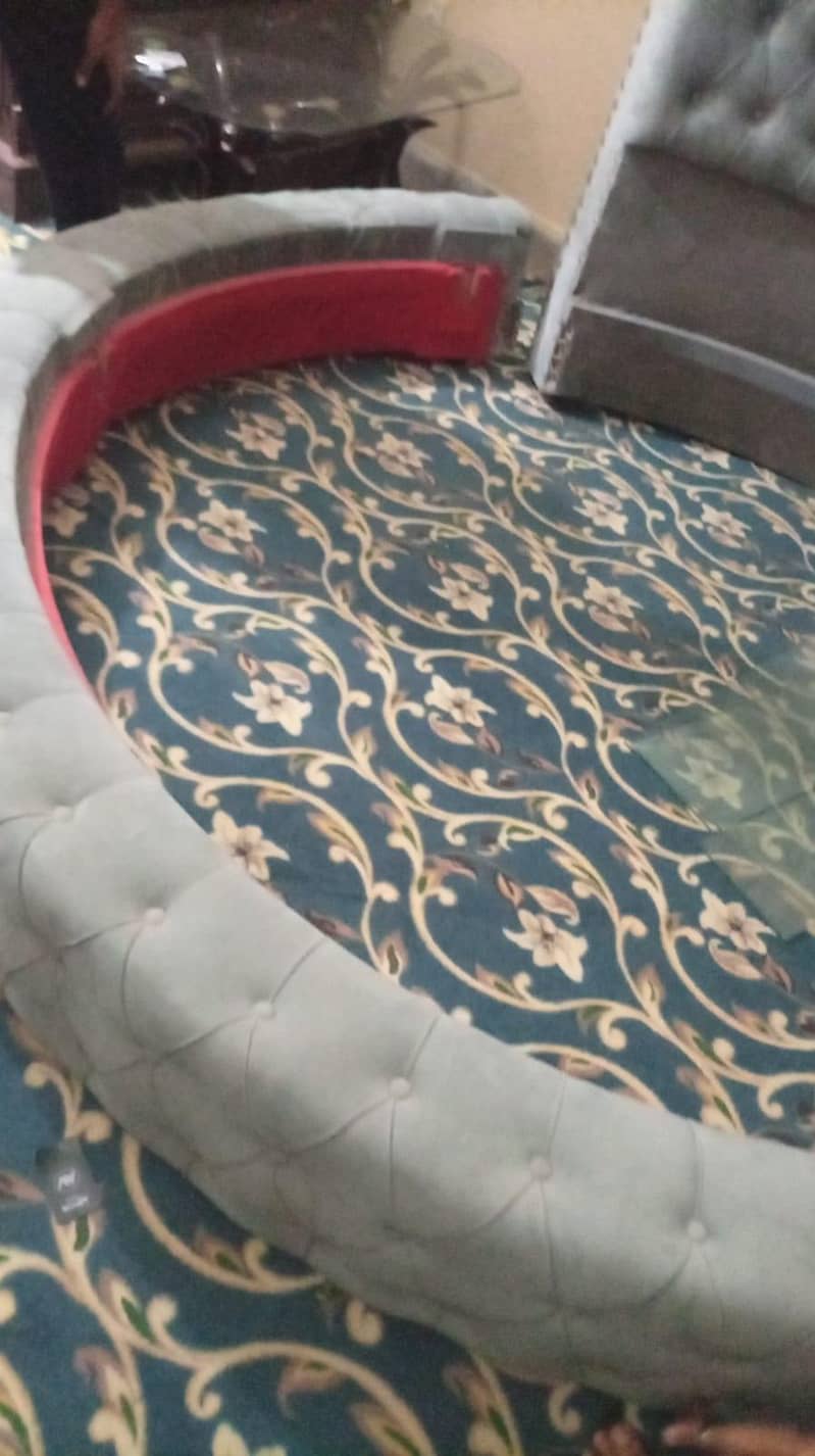 bed king size with side table 2