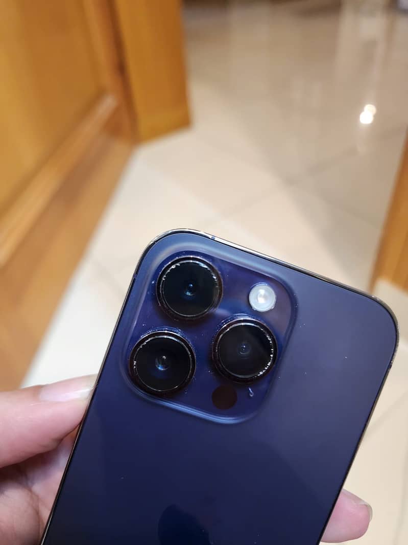 Apple iPhone 14 Pro 0