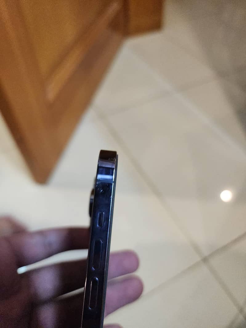 Apple iPhone 14 Pro 1