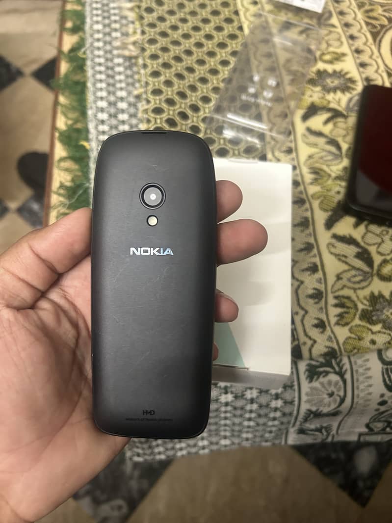 Nokia 6310 0