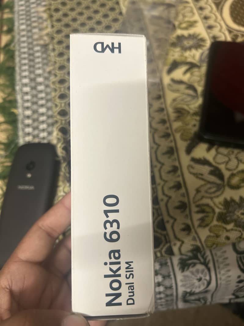 Nokia 6310 2