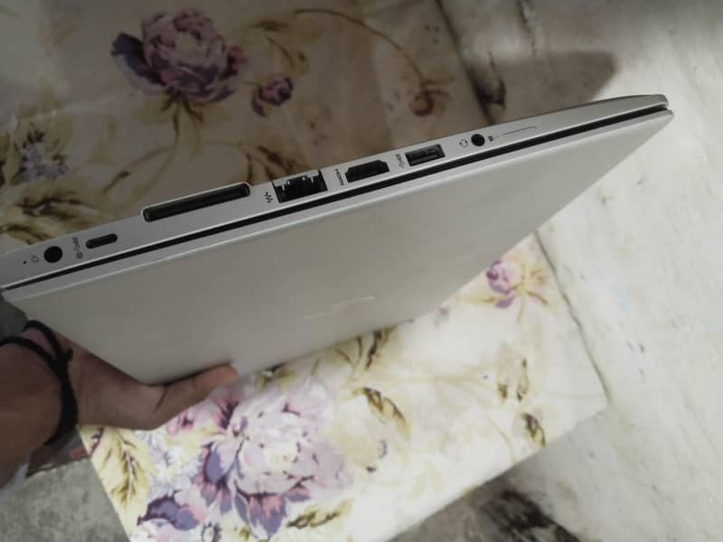 HP Laptop 2