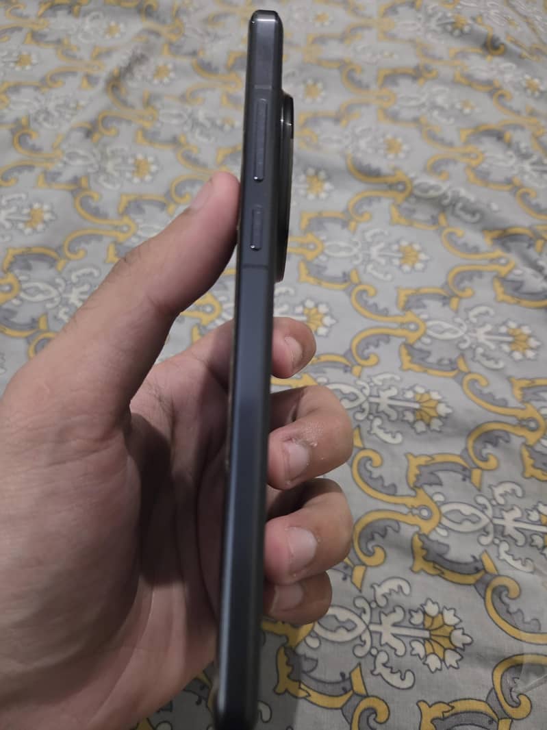 One Plus 13 12/256 3