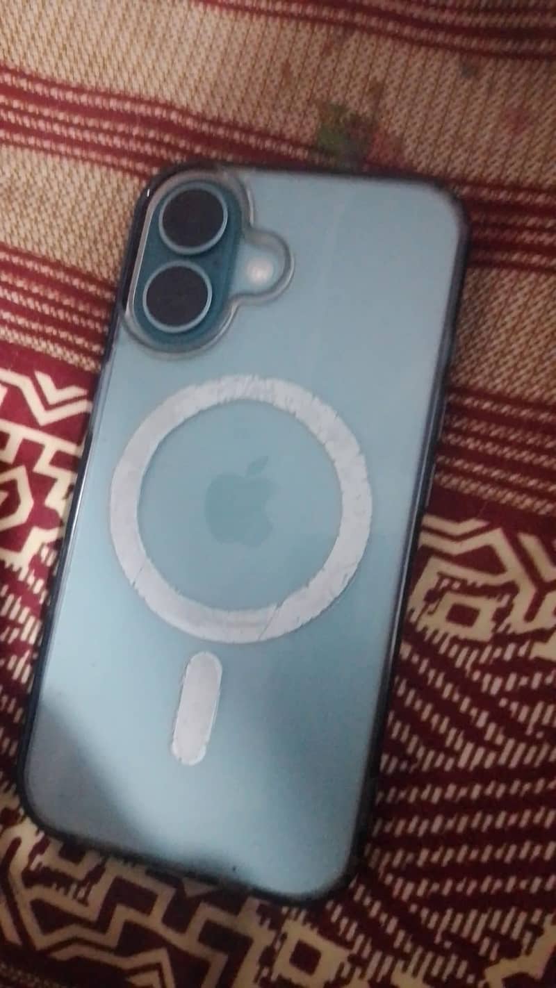 Apple iPhone 16 1