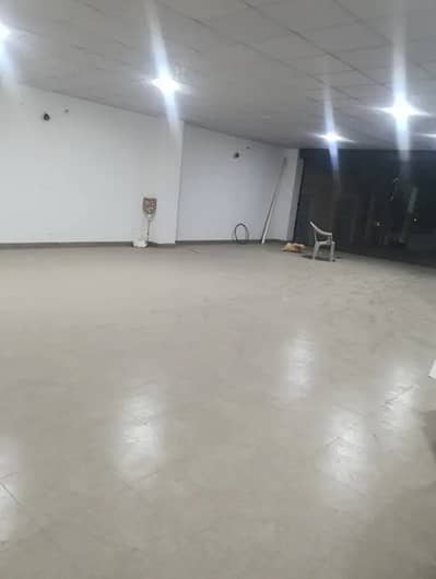 3000 Sq Ft Covered Hall / Floor For Rent - Johar Town, Lahore - First Floor - Rs. 3 Lac 25 Thousand*