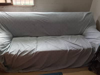 Used Sofa Set – Achhi Condition Mein, Saaf Sutra