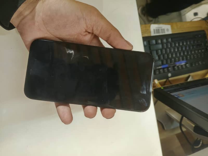 Apple iPhone 14 Pro Max 1