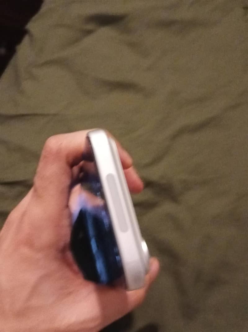 iPhone 17 Pro Max JV 3