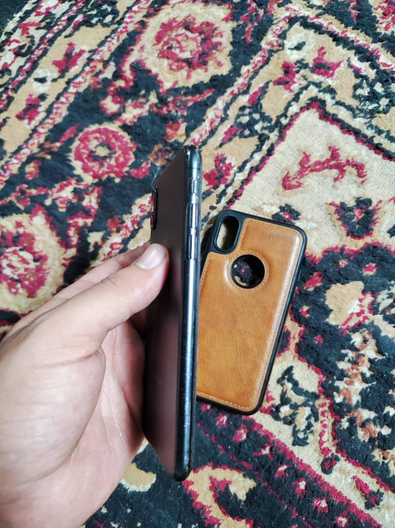 Apple iPhone X 2