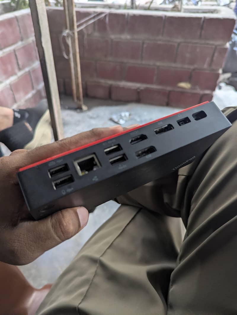 thinkpad universal usb-c dock 2