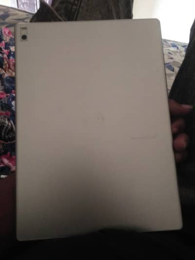 1Gb ram 16Gb memory. . . . . condition all okay