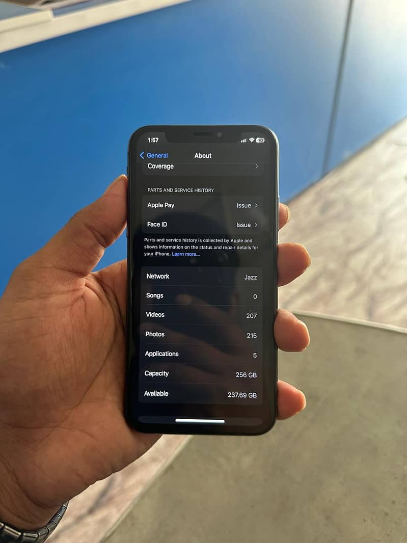 Apple iPhone X 3