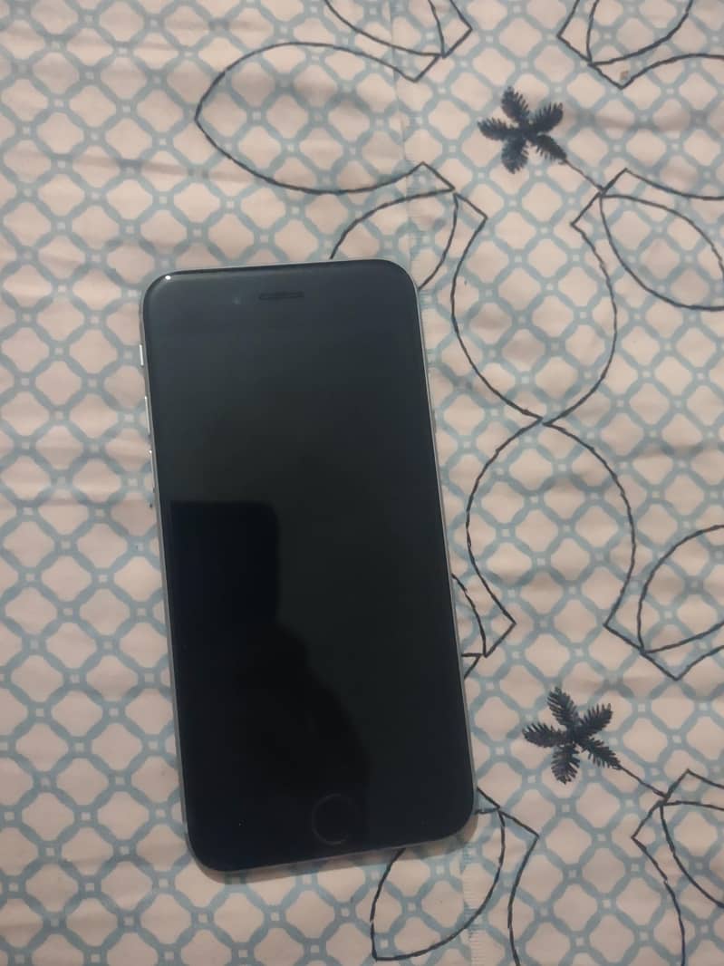Apple iPhone 6S 1