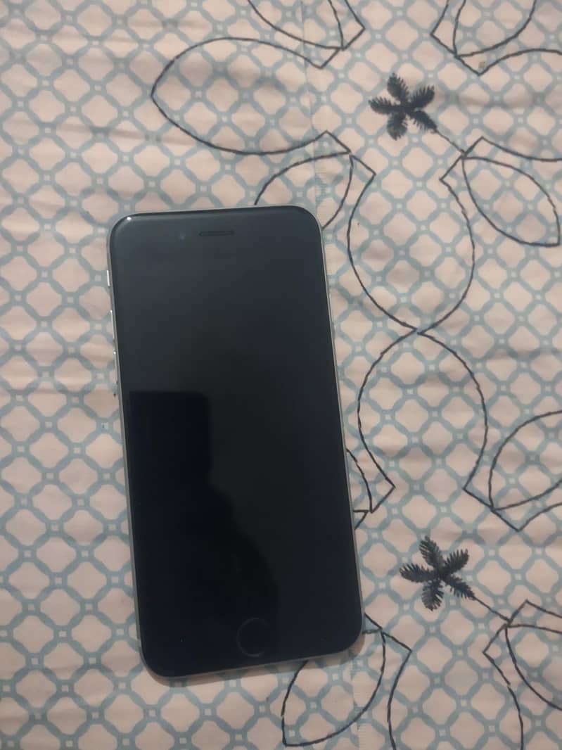 Apple iPhone 6S 4