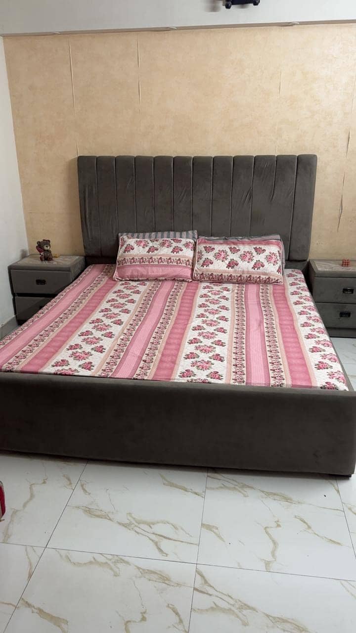 Grey Bed 0
