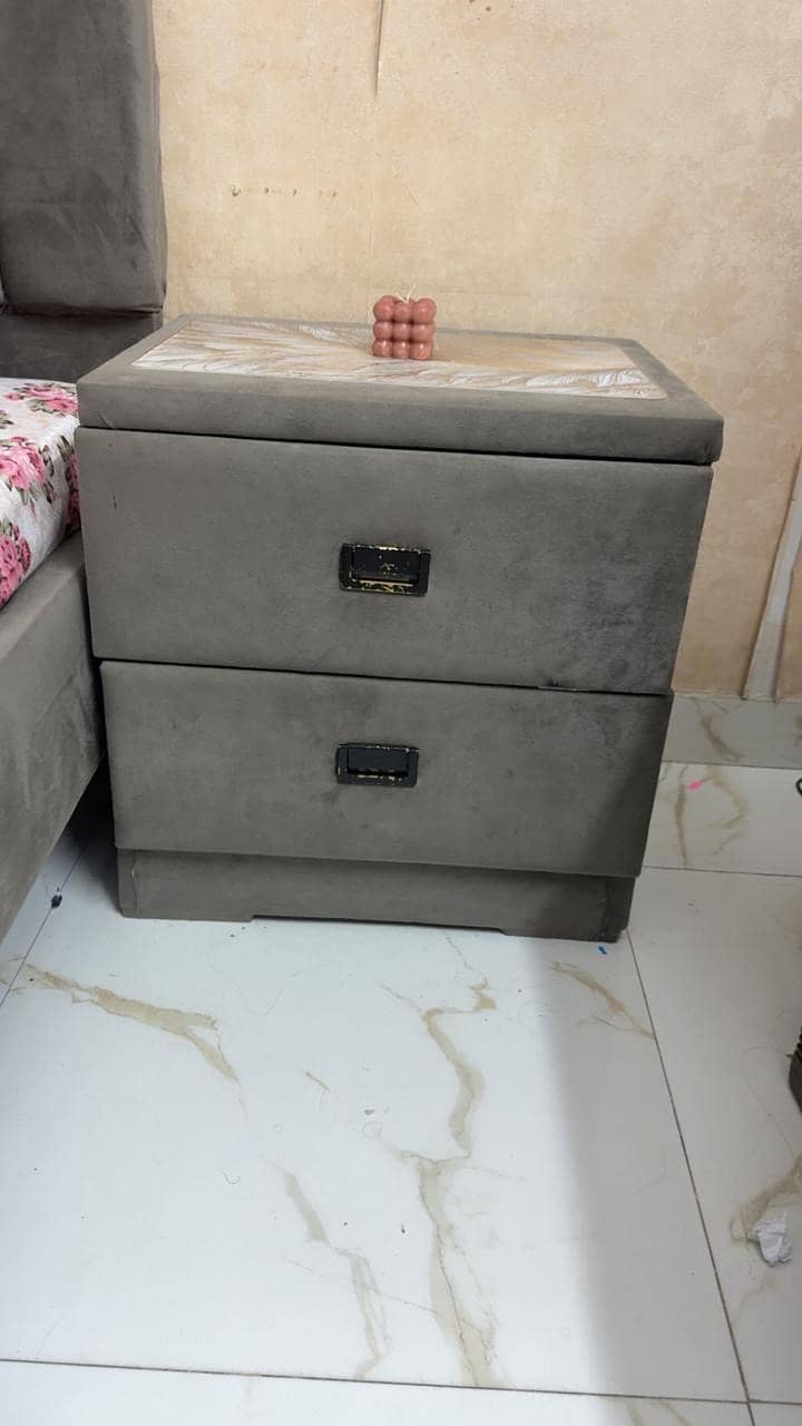 Grey Bed 4