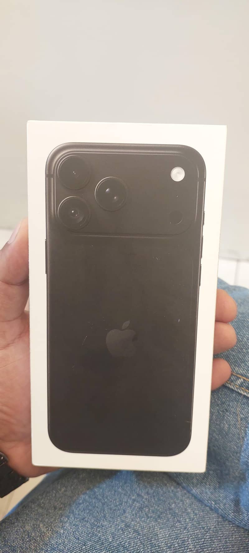 Apple iPhone 18 Pro Max 1
