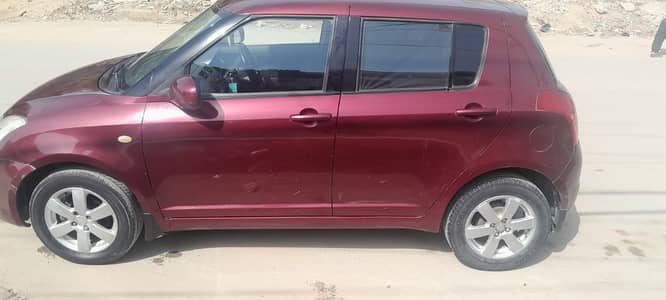 Suzuki Swift DLX 1.3 2013